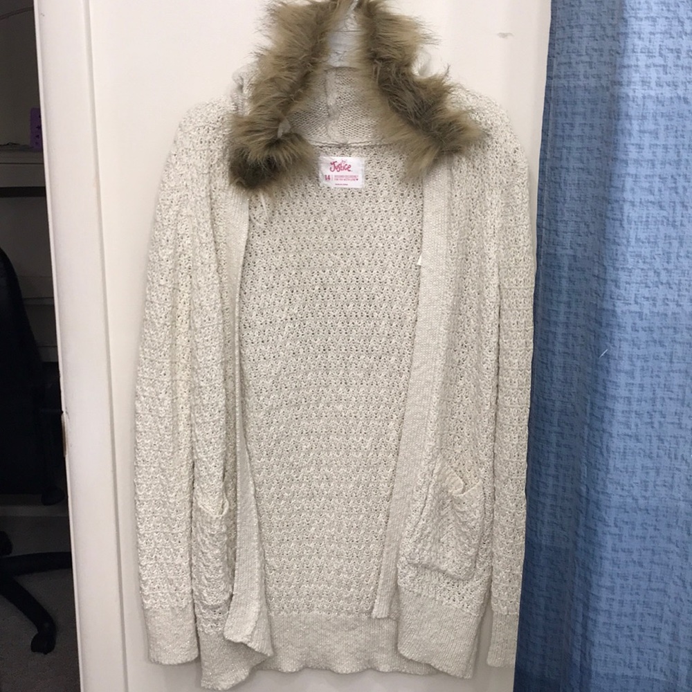 Knitted cardigan